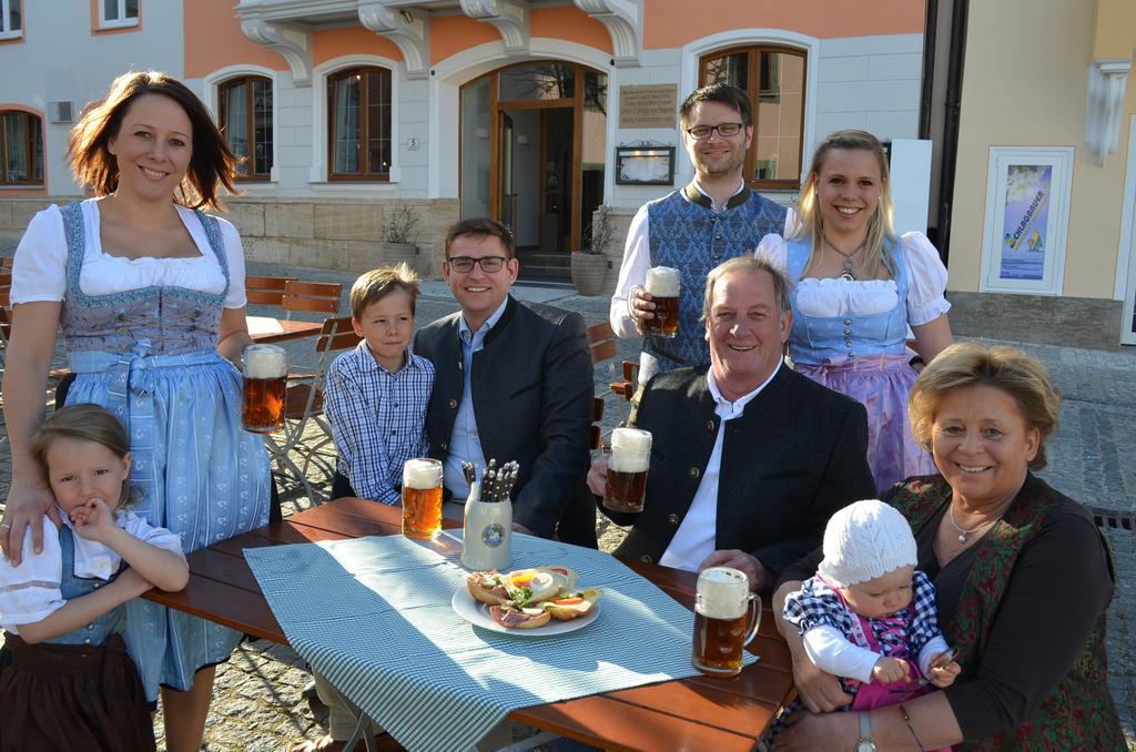 Gasthaus Schwan Riedenburg Buitenkant foto